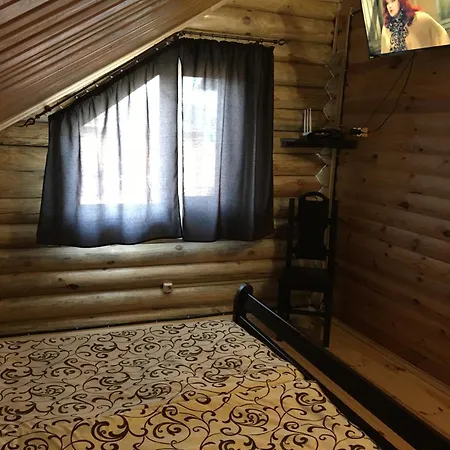 Woodhouse Svitiaz Guest House Exterior photo